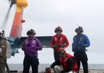 USS Momsen (DDG 92) participates in SILENT FORCES EXERCISE