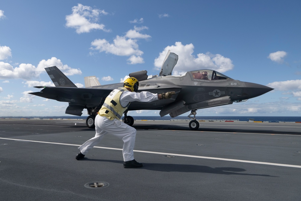 F-35s conduct envelope expansion test flights aboard Britain’s biggest warship