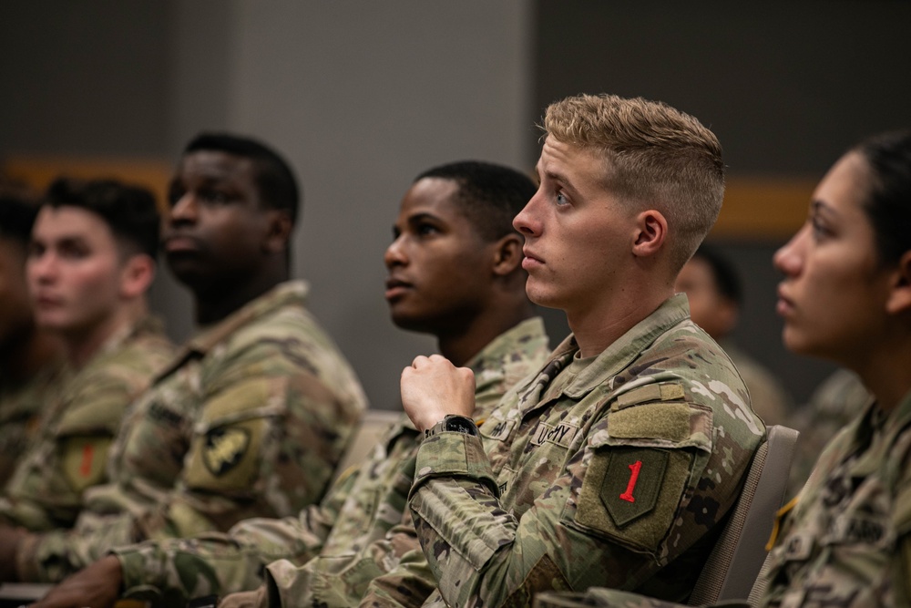 Soldiers of the 1st Inf. Div. West Point Visit