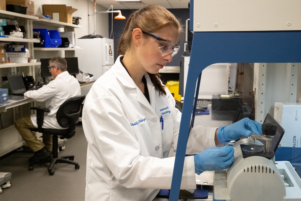 CBP lab technicians