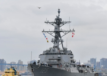 USS Jack H. Lucas (DDG 125) Arrives at Homeport in San Diego