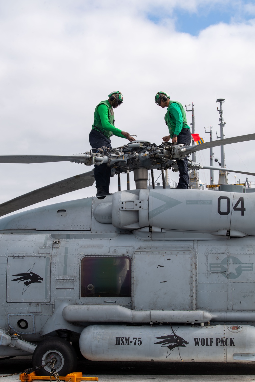 USS Theodore Roosevelt (CVN-71)