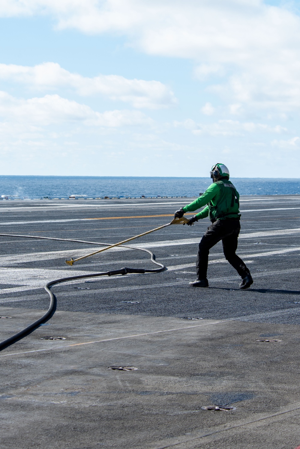 USS Theodore Roosevelt (CVN-71)