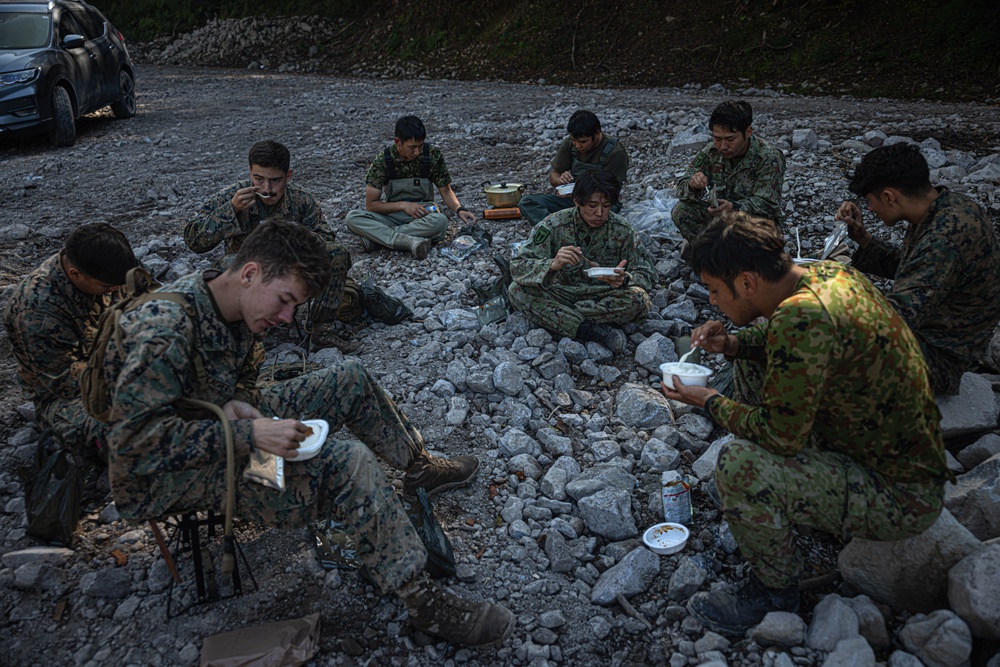 Resolute Dragon 23 FTX | 3rd MLG, JGSDF Water Purification Exchange at Hijyudai  