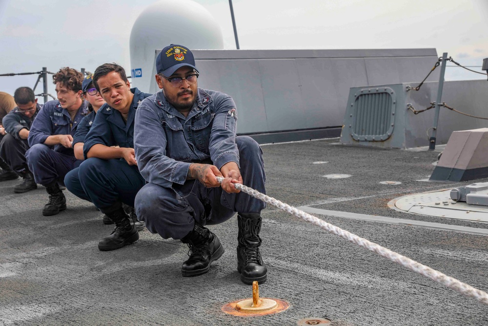 USS Shoup conducts replenishment-at-sea with USNS Tippecanoe and USNS Carl Brashear