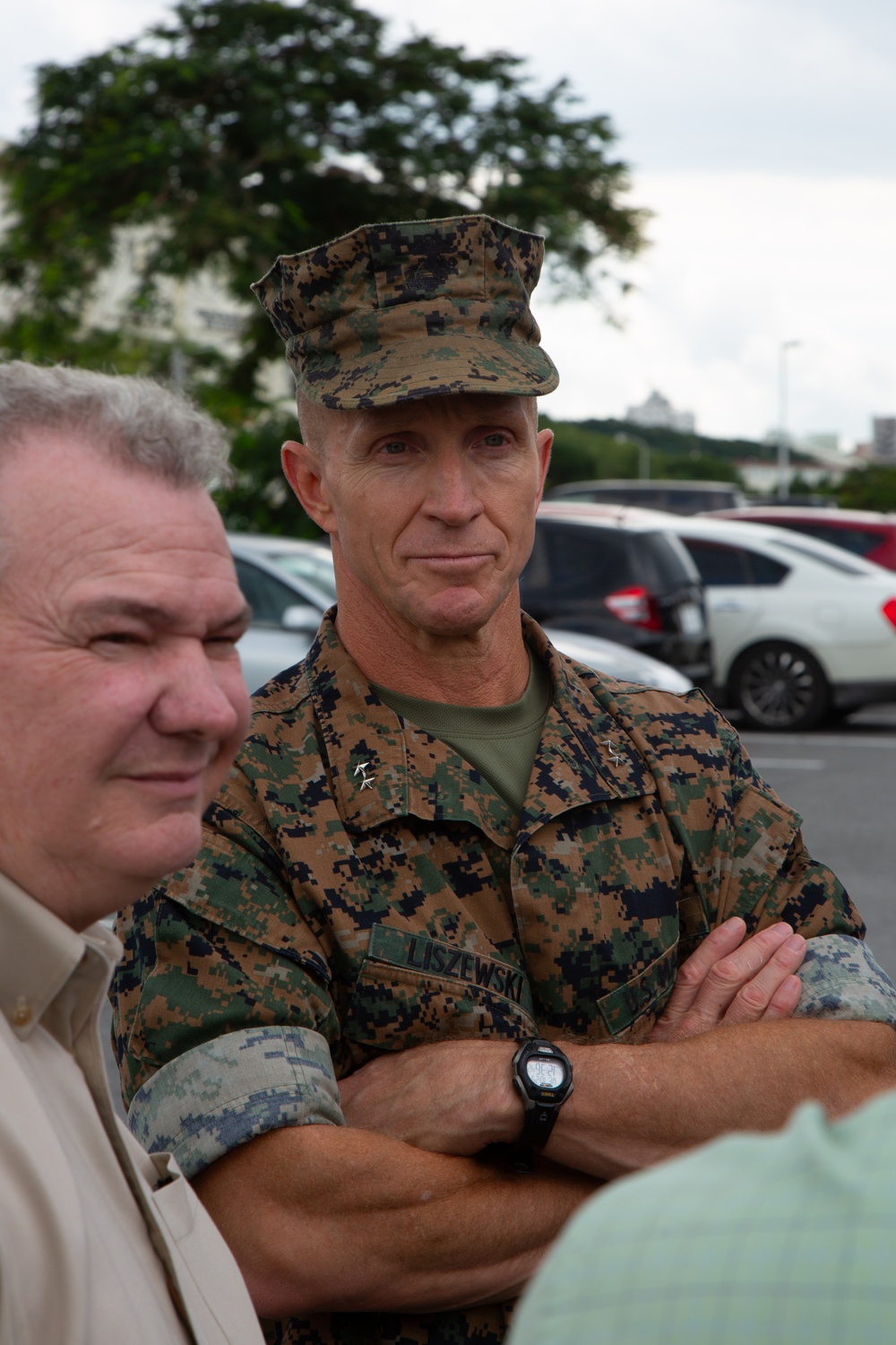 Maj. Gen. Liszewski Evaluates Camp Foster Mobile Feeding Pilot Program