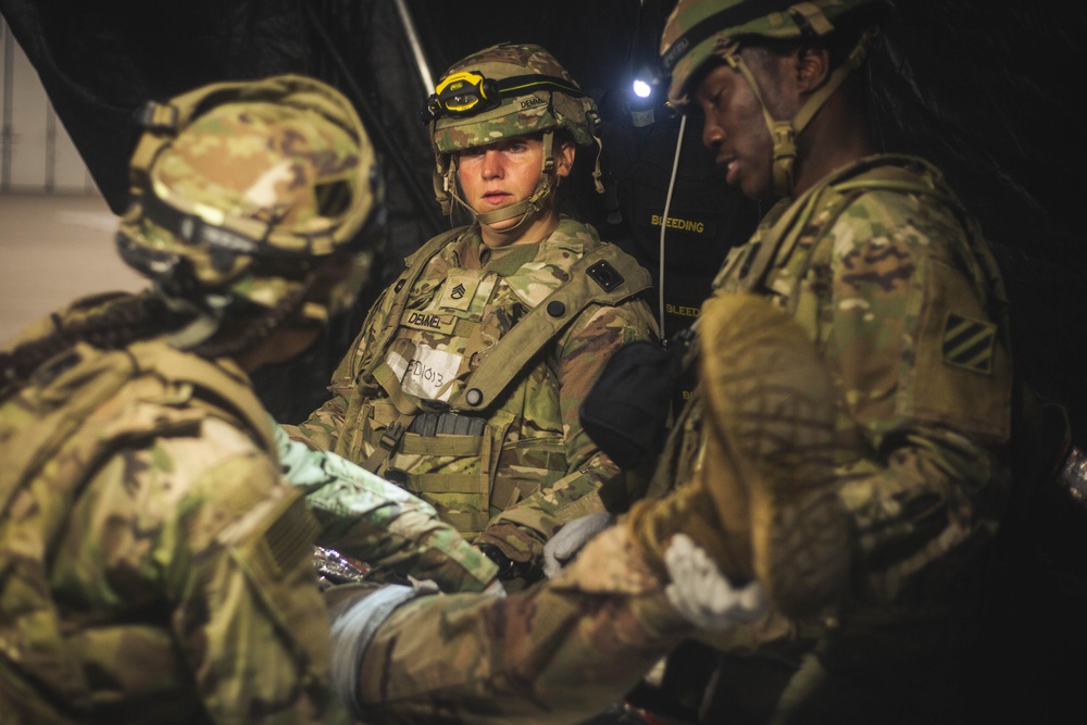 DVIDS - Images - Cool Under Pressure - Training to Save Lives