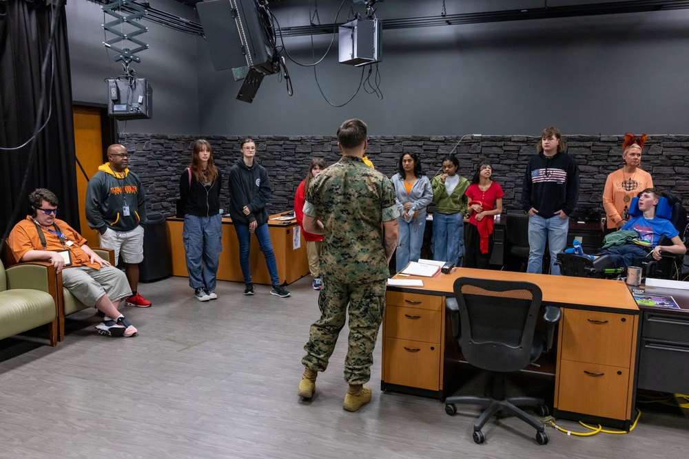 Lejeune High School visits MCIEAST Communication Strategy and Operations