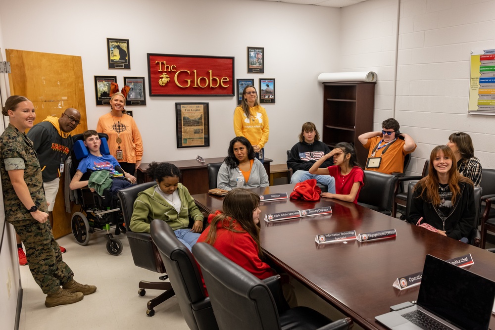 Lejeune High School visits MCIEAST Communication Strategy and Operations