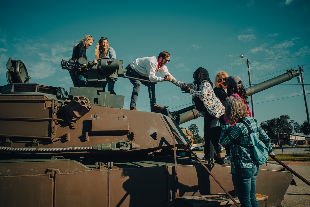 Savannah leaders get bird’s eye view of their military