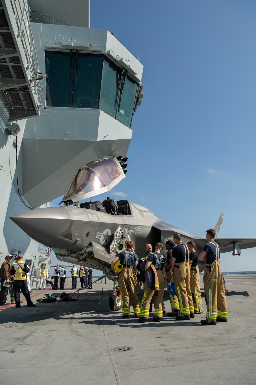 F-35 test team, HMS Prince of Wales ship’s company working closely to achieve DT-3 goals