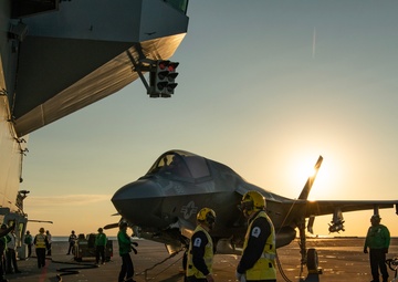 F-35 test team, HMS Prince of Wales ship’s company working closely to achieve DT-3 goals