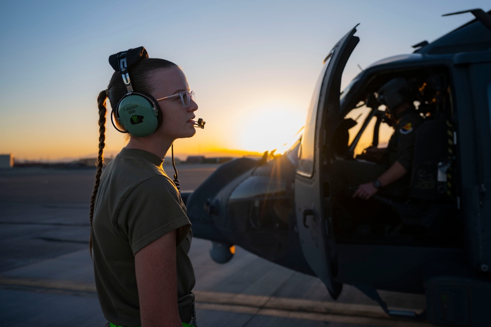 34th WPS conduct CSAR Training