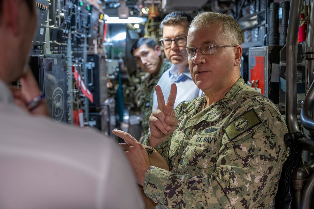 The Hon Pat Conroy MP, Minister for Defence Industry, Minister for International Development and the Pacific visits US Mississippi