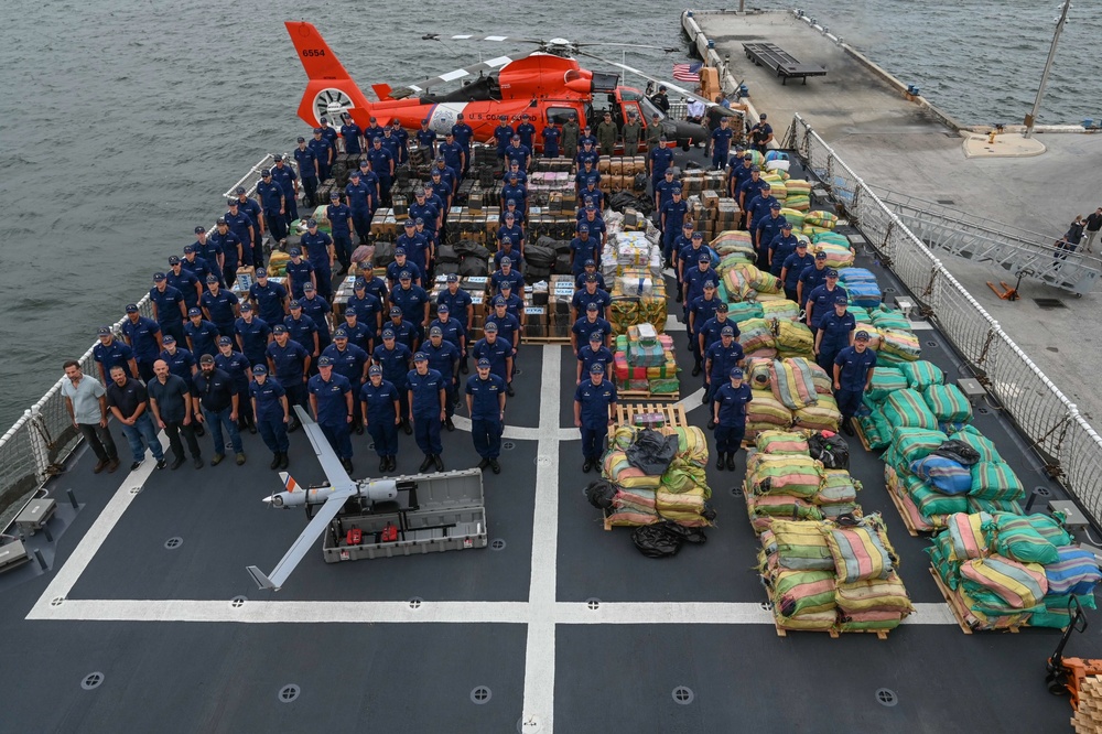 Coast Guard offloads nearly $445 million in illegal drugs in Port Everglades