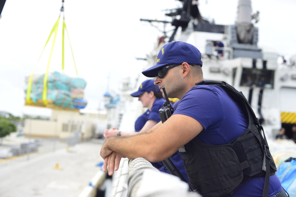 Coast Guard offloads nearly $445 million in illegal drugs in Port Everglades