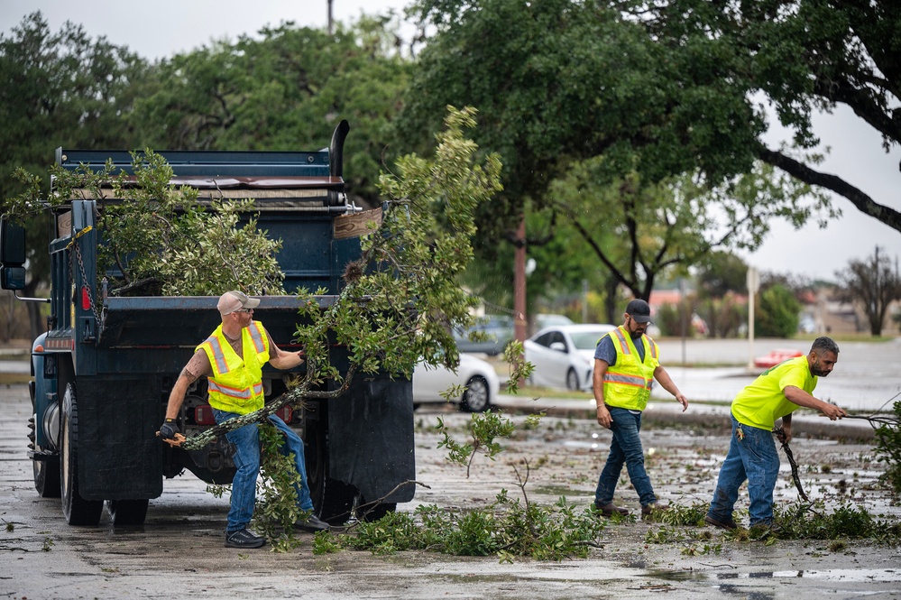 Clean up after a minor tornado hits JBSA- Fort Sam Houston