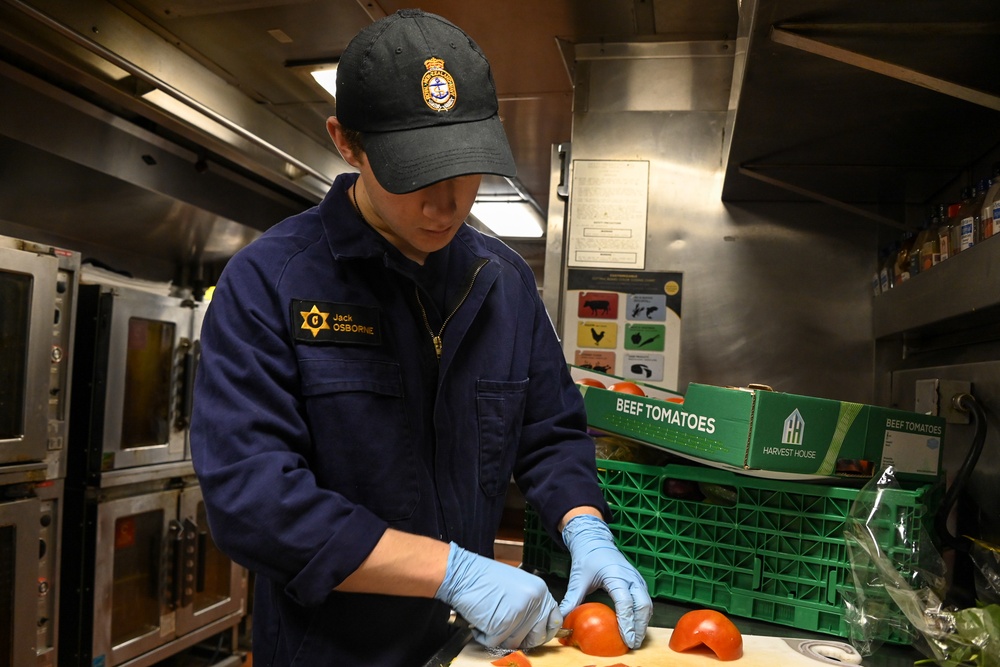 U.S. Coast Guard Cutter Healy hosts 2 Royal New Zealand Navy chefs