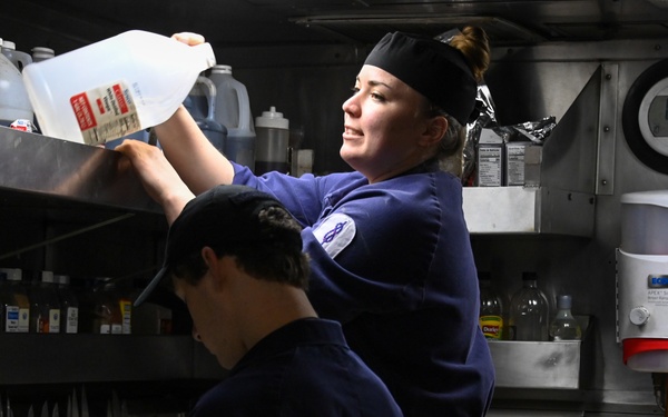 U.S. Coast Guard Cutter Healy hosts 2 Royal New Zealand Navy chefs