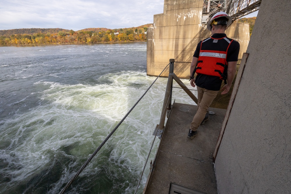 USACE Pittsburgh District readies concrete batch plant at Montgomery Locks and Dam