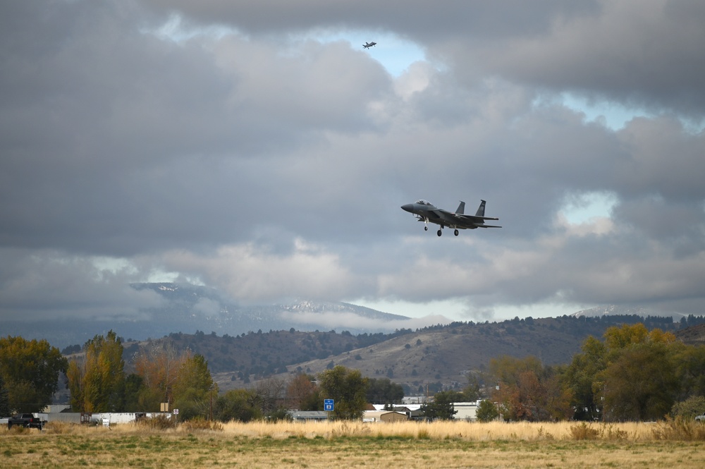 F-35s return to Kingsley Field