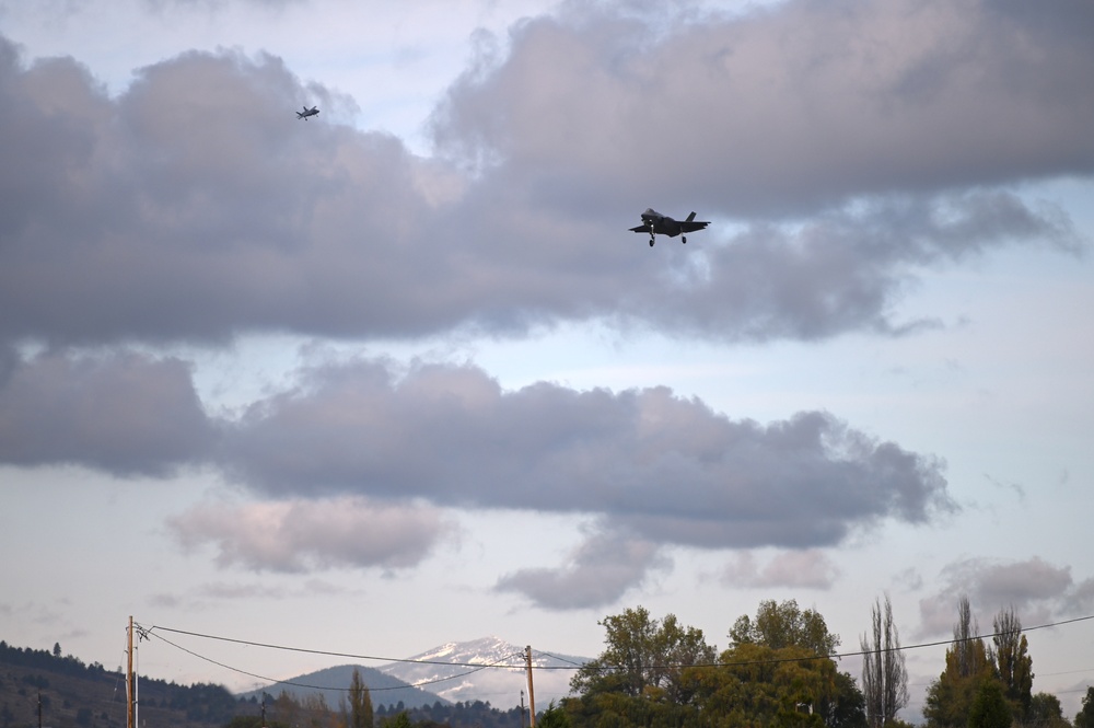 F-35s return to Kingsley Field