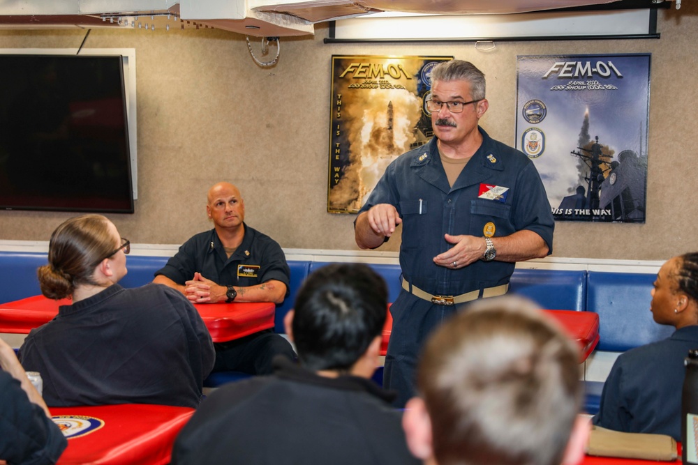 CTF 70 CMC speaks with Sailors aboard USS Shoup