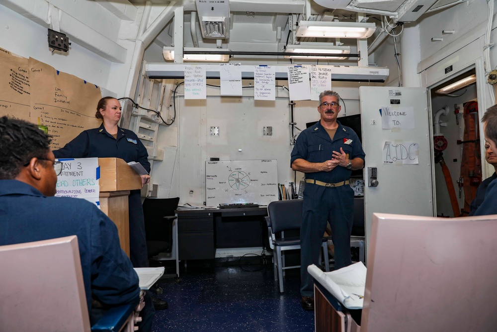 CTF 70 CMC speaks with Sailors aboard USS Shoup