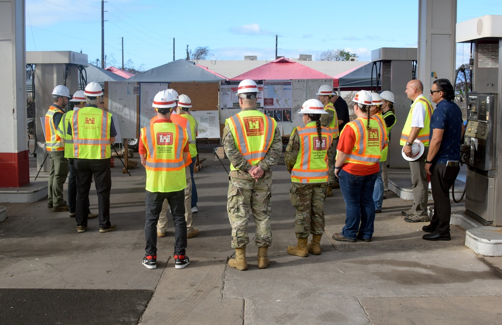 USACE director of contingency operations meets with Hawai‘i Wildfires team members