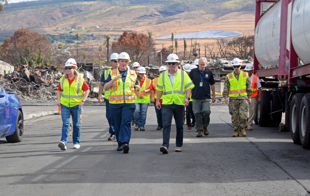 USACE director of contingency operations meets with Hawai‘i Wildfires team members