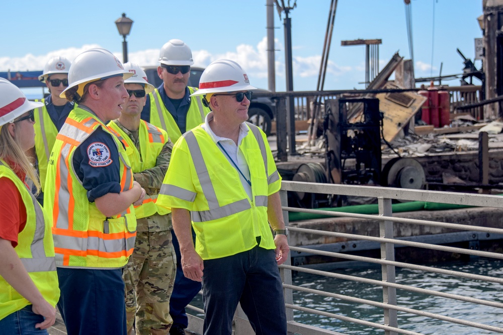 USACE director of contingency operations meets with Hawai‘i Wildfires team members