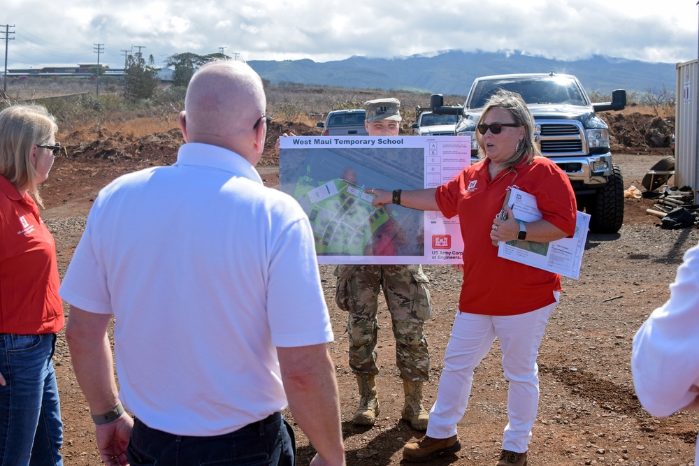 USACE director of contingency operations meets with Hawai‘i Wildfires team members