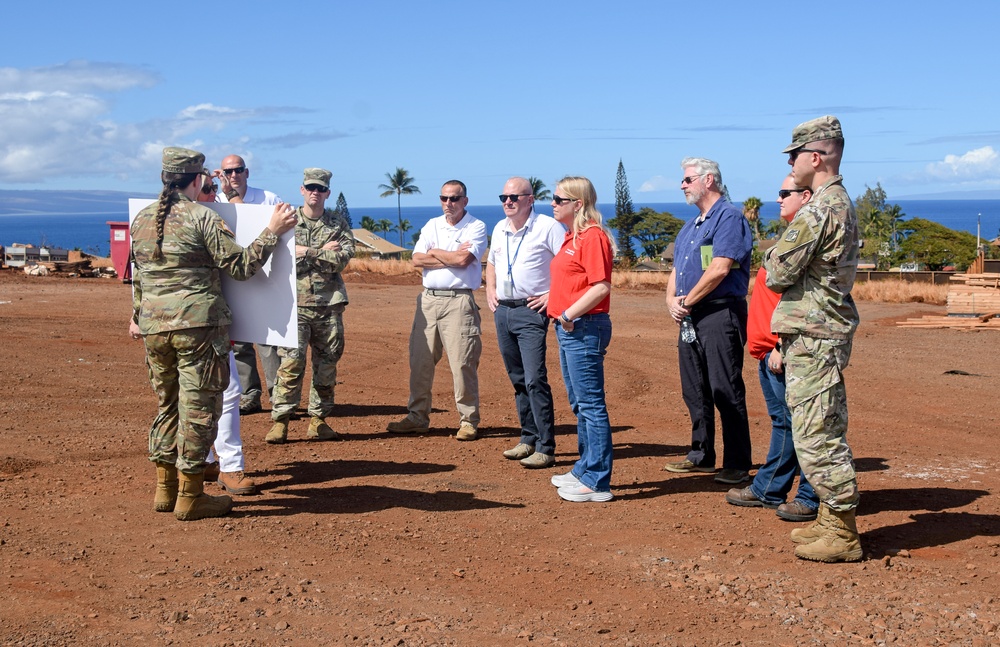 USACE director of contingency operations meets with Hawai‘i Wildfires team members