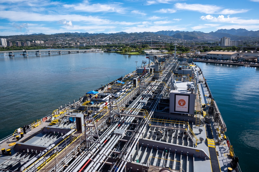 Personnel in Support of Joint Task Force-Red Hill Begin the Third Transfer of Fuel from the Red Hill Bulk Fuel Storage Facility