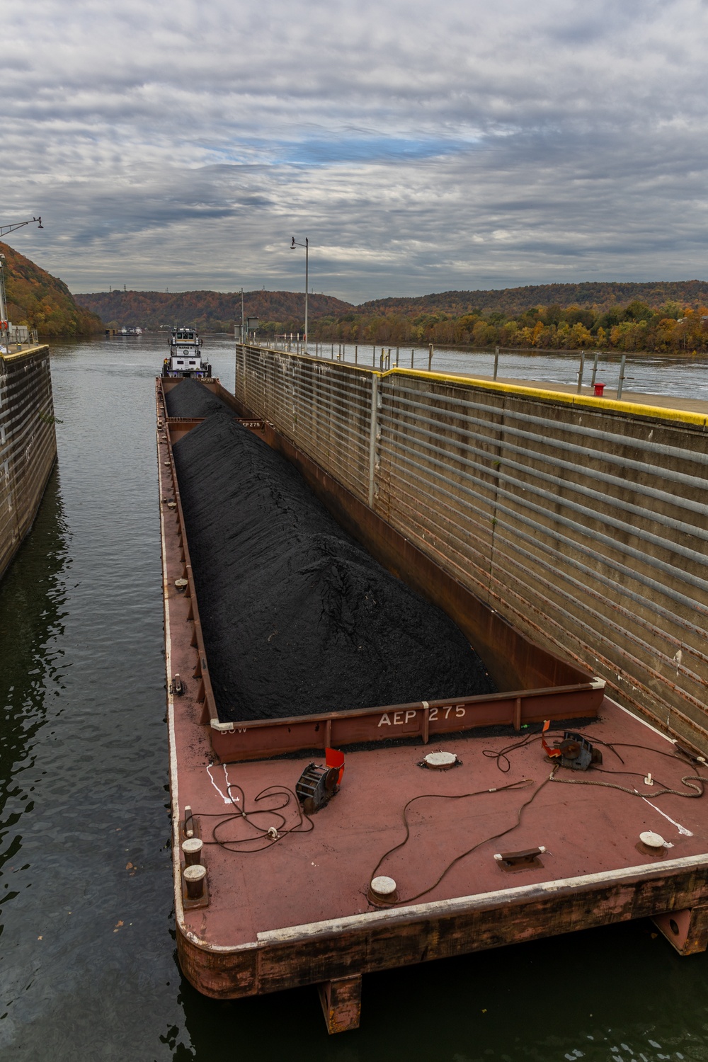 Montgomery lock and dam operators manage barge navigation on the Ohio River