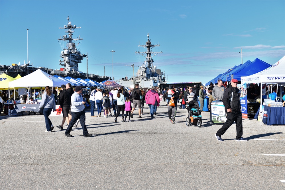 DVIDS Images NAVSTA Norfolk’s Fleet Fest 2023 [Image 4 of 15]