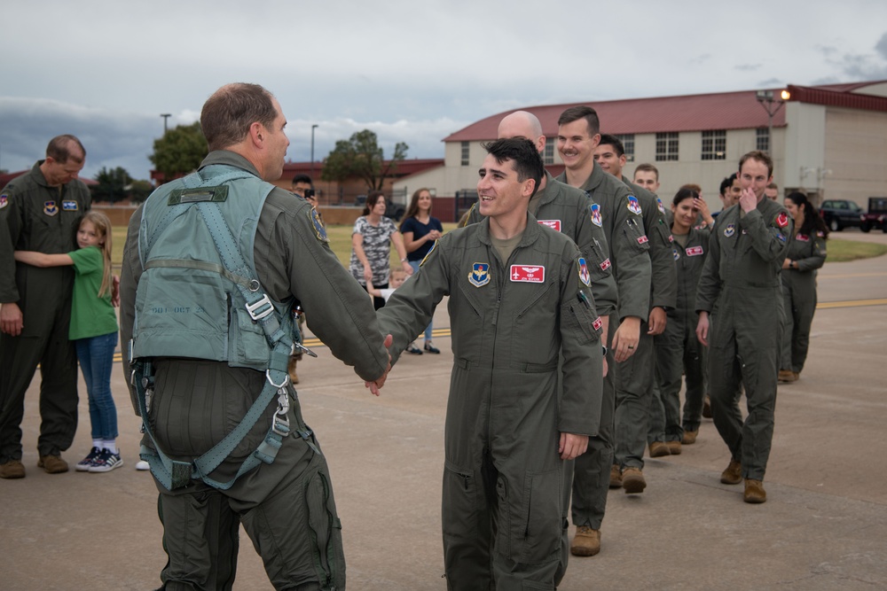 Vance instructor pilot reaches milestone of 10,000 flying hours