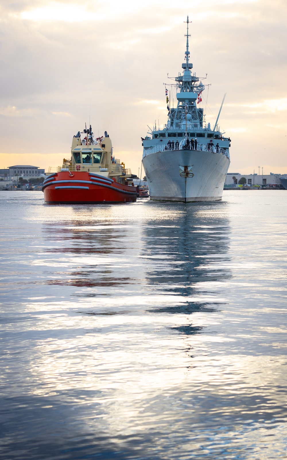 Royal Canadian Navy's HMCS Charlottetown (339) Pulls Into Mayport