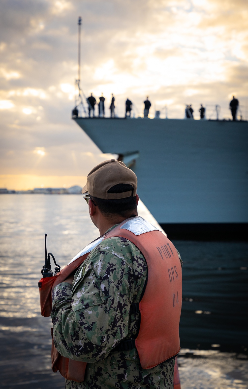 Royal Canadian Navy's HMCS Charlottetown (339) Pulls Into Mayport