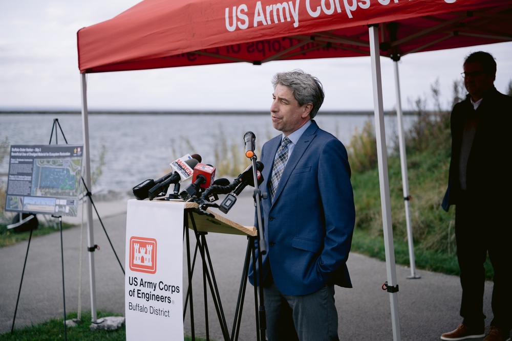 Buffalo District Hosts Groundbreaking at Buffalo Outer Harbor