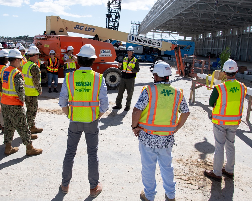 OICC Florence attends Topping Out Ceremony for new CH-53K Maintenance Hangar