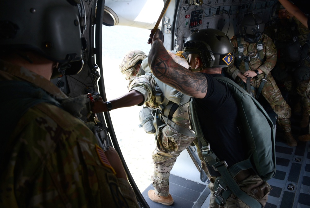 7th Special Forces Group (Airborne) Certify Jumpmasters