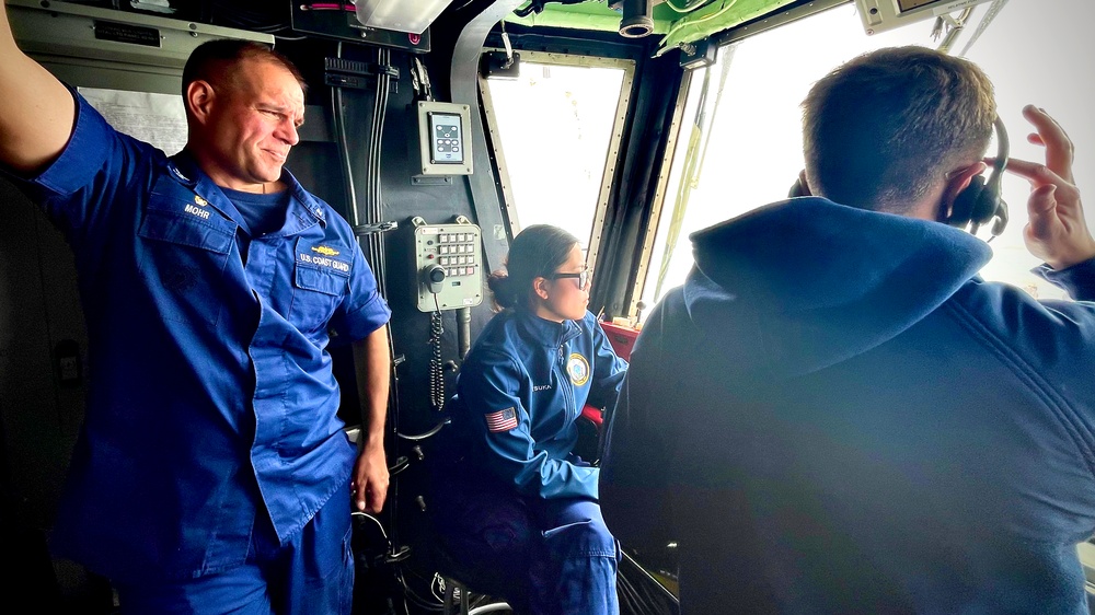 U.S. Coast Guard Cutter Waesche crews conduct flight operations in the Eastern Pacific