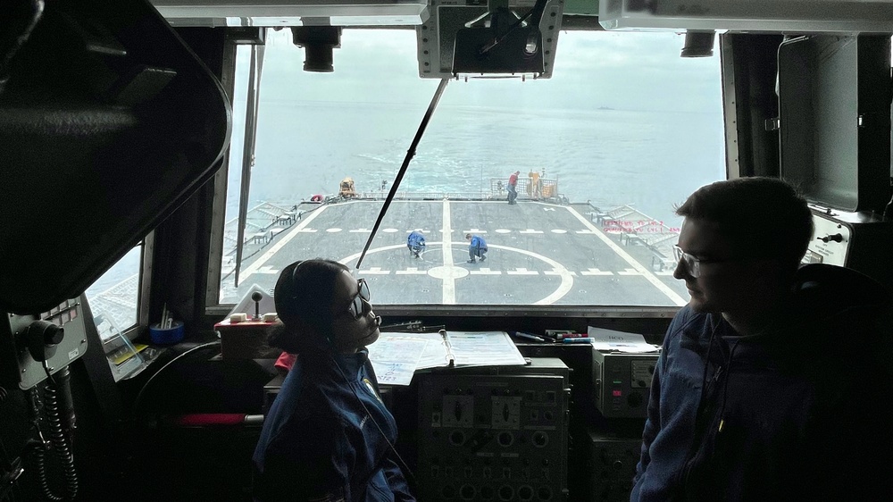 U.S. Coast Guard Cutter Waesche crews conduct flight operations in the Eastern Pacific