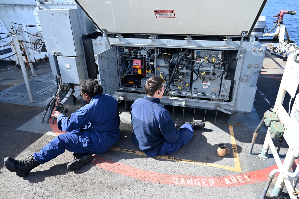 U.S. Coast Guard Cutter Waesche crewmembers prepares depart San Diego