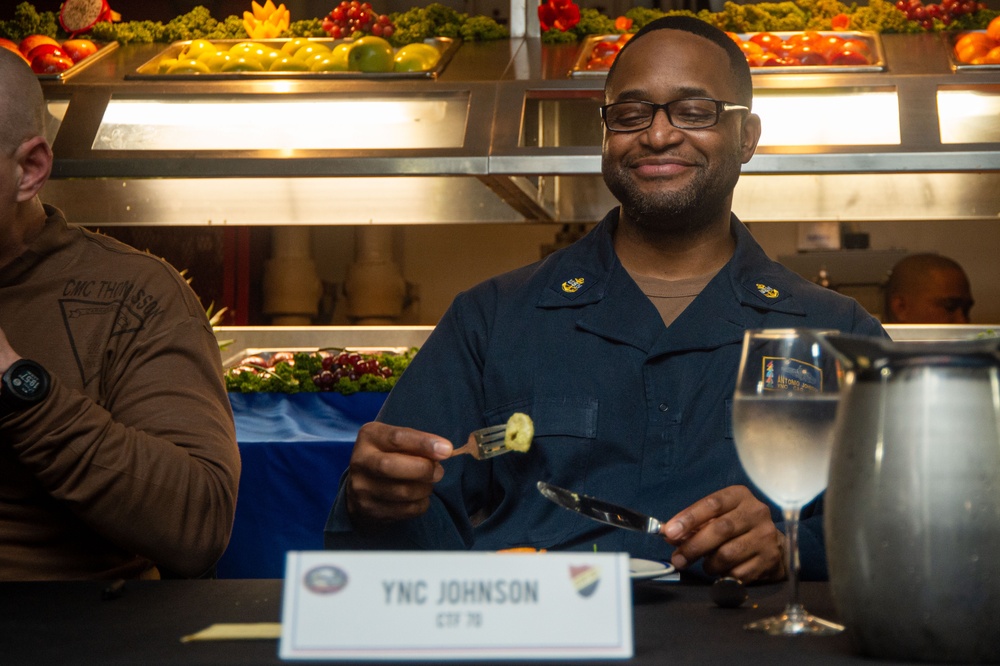 USS Ronald Reagan (CVN 76) hosts cooking competition