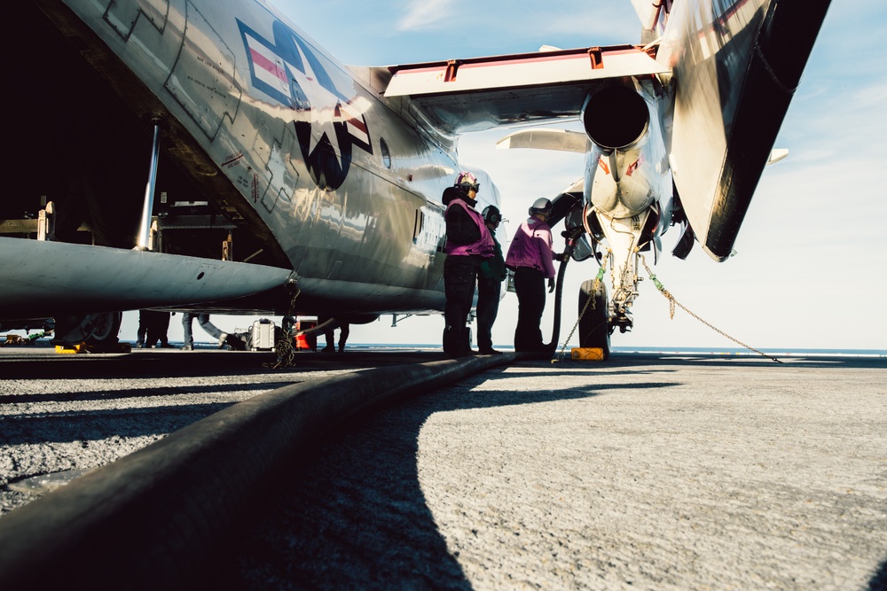 George Washington Conducts Fueling Operations