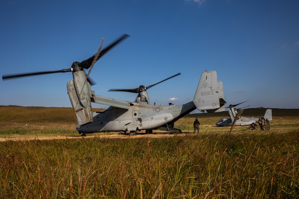 Resolute Dragon 23 FTX | 1st MAW conduct FARP Training