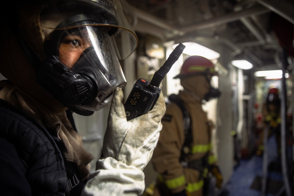 USS Philippine Sea Conducts Firefighitng Drill