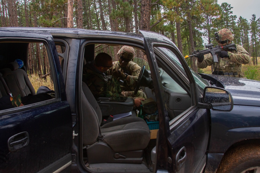 Green Berets Teach Tactical Skills to South Dakota National Guardsmen